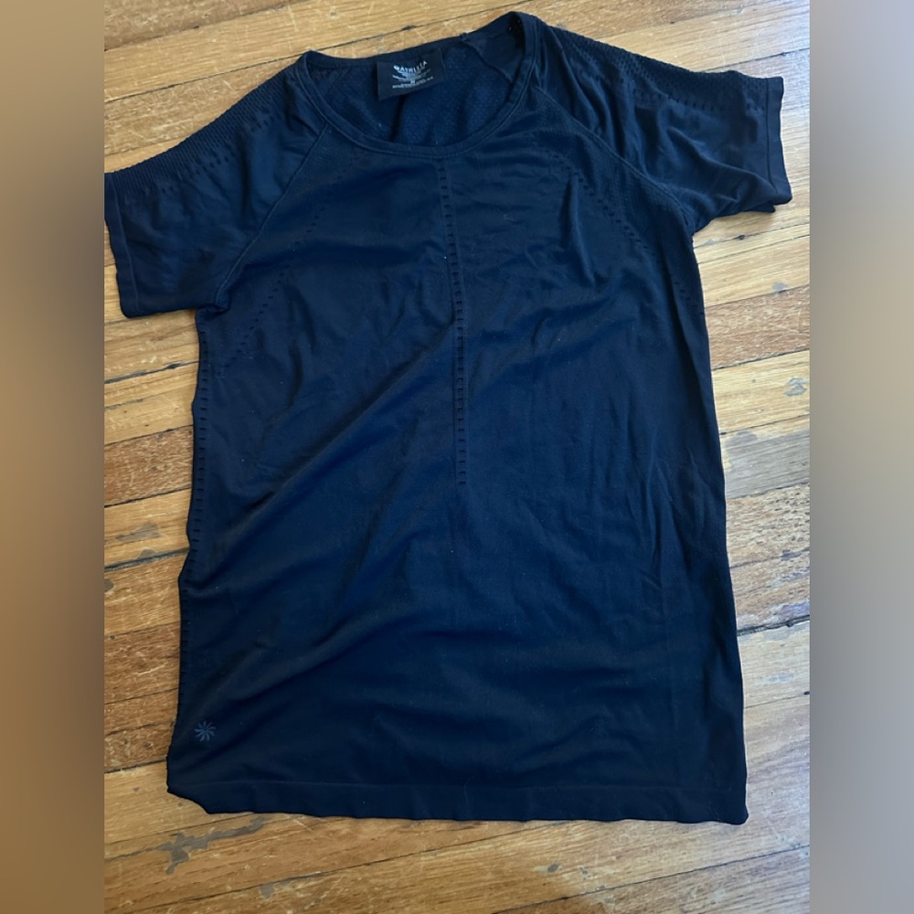 Athleta short sleeve workout top
